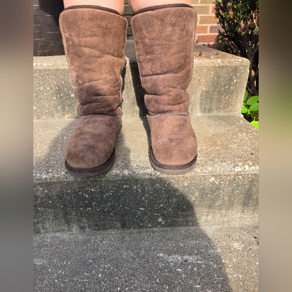 UGG Classic Brown Winter‎ Boots